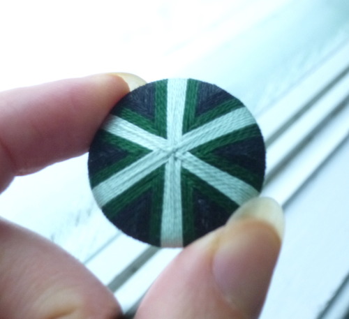 I felt like making a thread button, so I did, and that&rsquo;s how I learned that DMC cotton pearl c