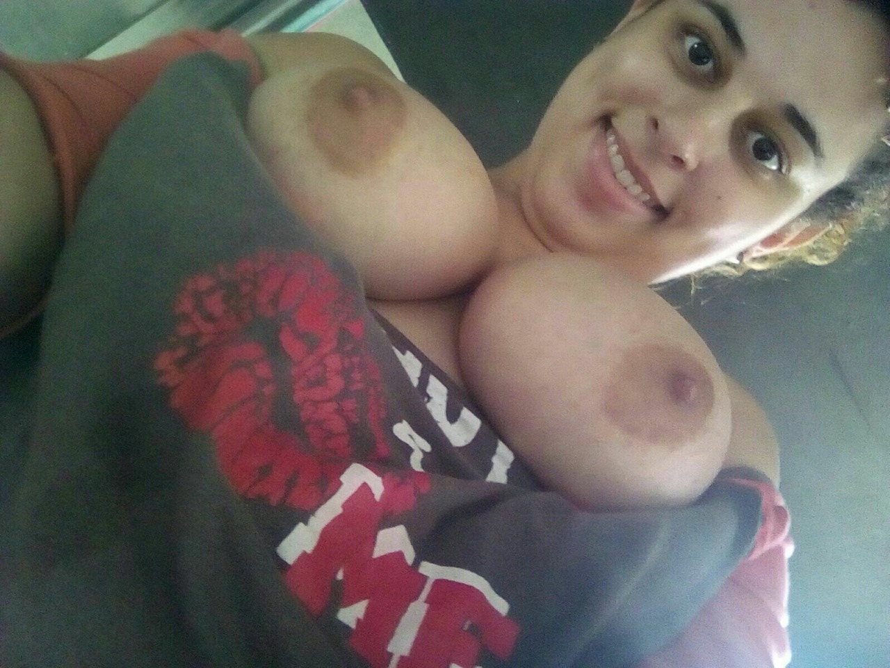 carliitospr:  De morovis aporte anonimo al kik carlitos_bbc