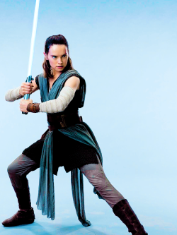 daisyridleyupdated:New promotional images of Daisy Ridley in her Jedi training outfit as Rey from Star Wars: The Last Jedi.