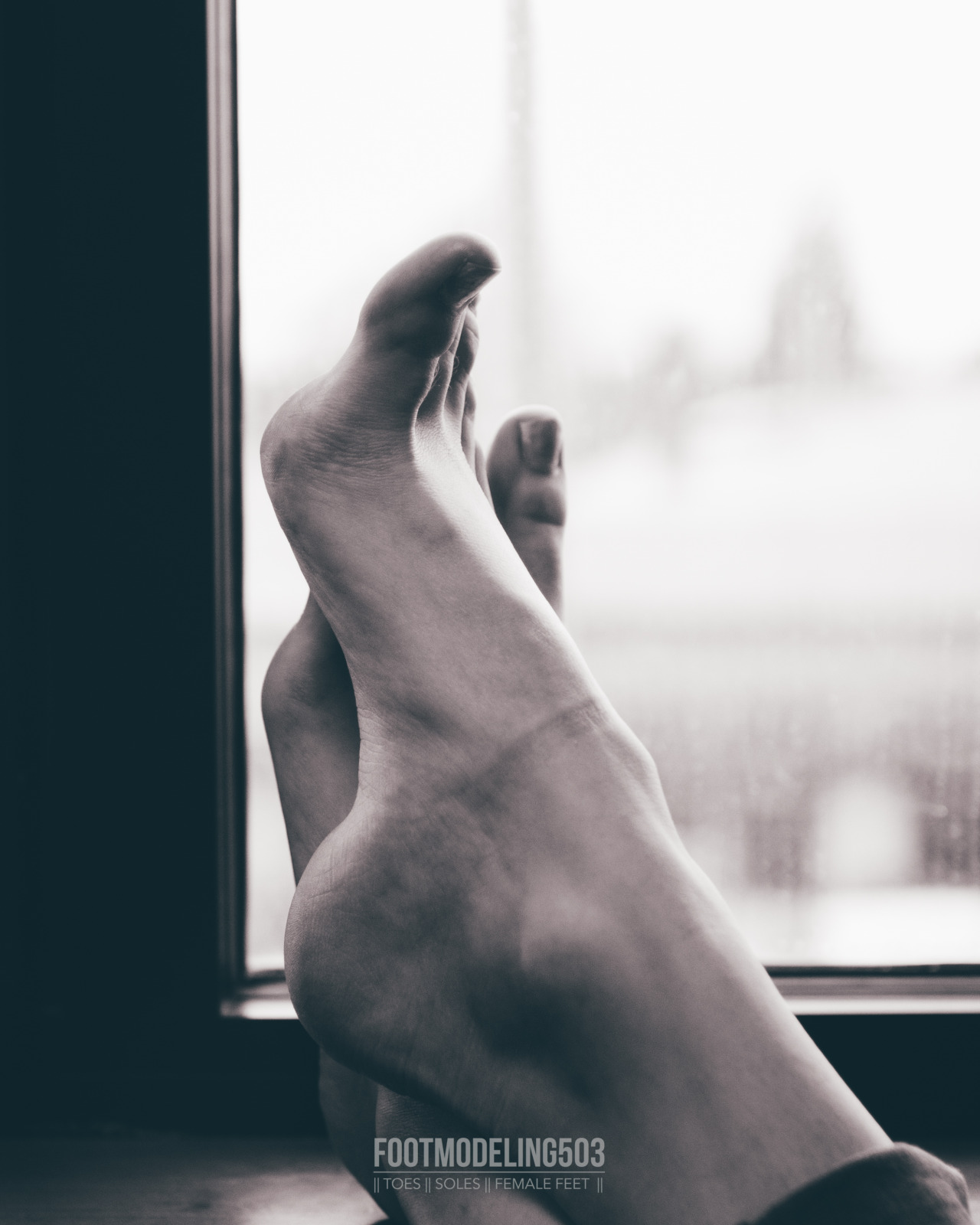 footmodeling503:  Model: Kei V.Age: 21Height: 5’9”Ticklish: Not at allSize: 8.5http://footmodeling503.DeviantArt.comhttps://instagram.com/footmodeling503/https://www.facebook.com/pages/FootModeling503/933797959998071©
