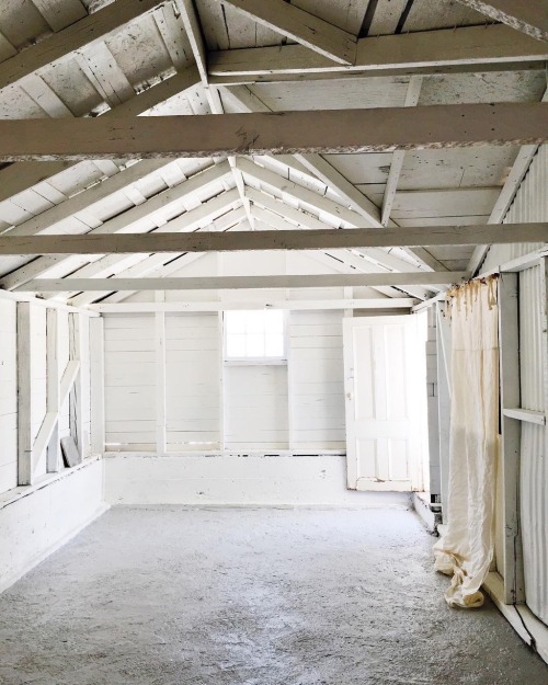 FarmHouse Carraige HouseGetting ready for Renovation!