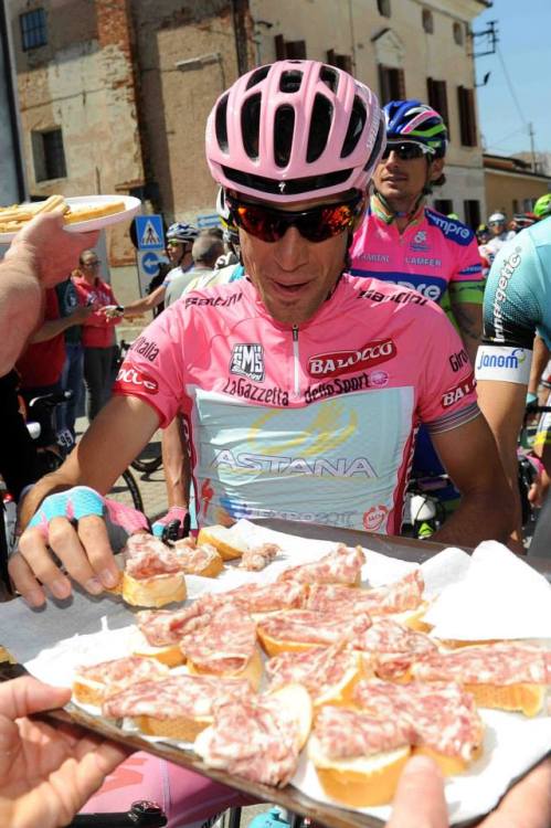 fuckyeahcycling: Giro d’Italia 2013 (via Giro d’Italia)