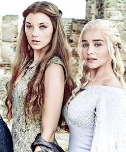 prettycelebsandcosplayers:Natalie Dormer and Emilia Clarke