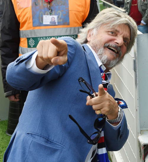 Les photos sexy de Luana Kross avec le maillot de la Sampdoria,  Massimo Ferrero aime ça