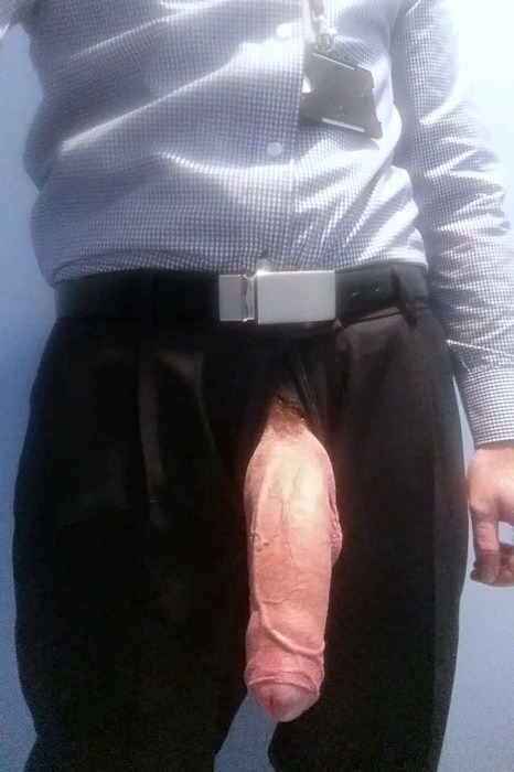 hotmenwhowork:  An office worker.