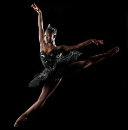 gradientlair:  afro-art-chick:  Michaela DePrince | Photo by Rachel Neville  Complete perfection. Wow. (I love her skin-tone matching pointe shoes. Important!)