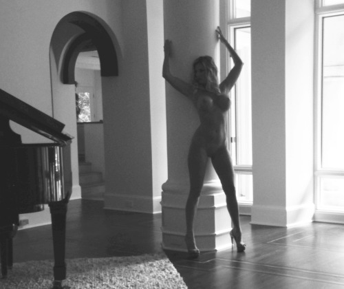 Hotwife's Cuck Husband