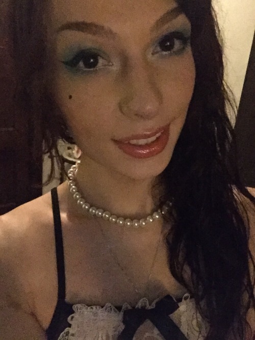 femboifucktoys:yettocomeout:veronicasjoy:All super cute.Mighty fine lady’shot sexpet