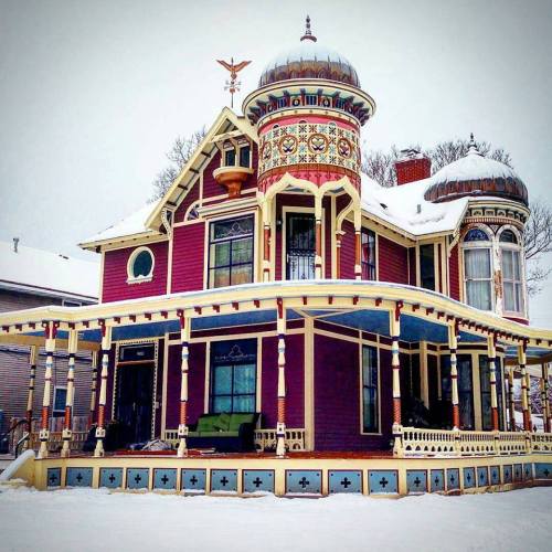 steampunktendencies: Snowy Victorian Houses (Part 2) (Part 1) [ Twitter | Instagram | Facebook | Goo