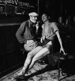 edoardojazzy:  A bar in Pigalle 1938 Paris