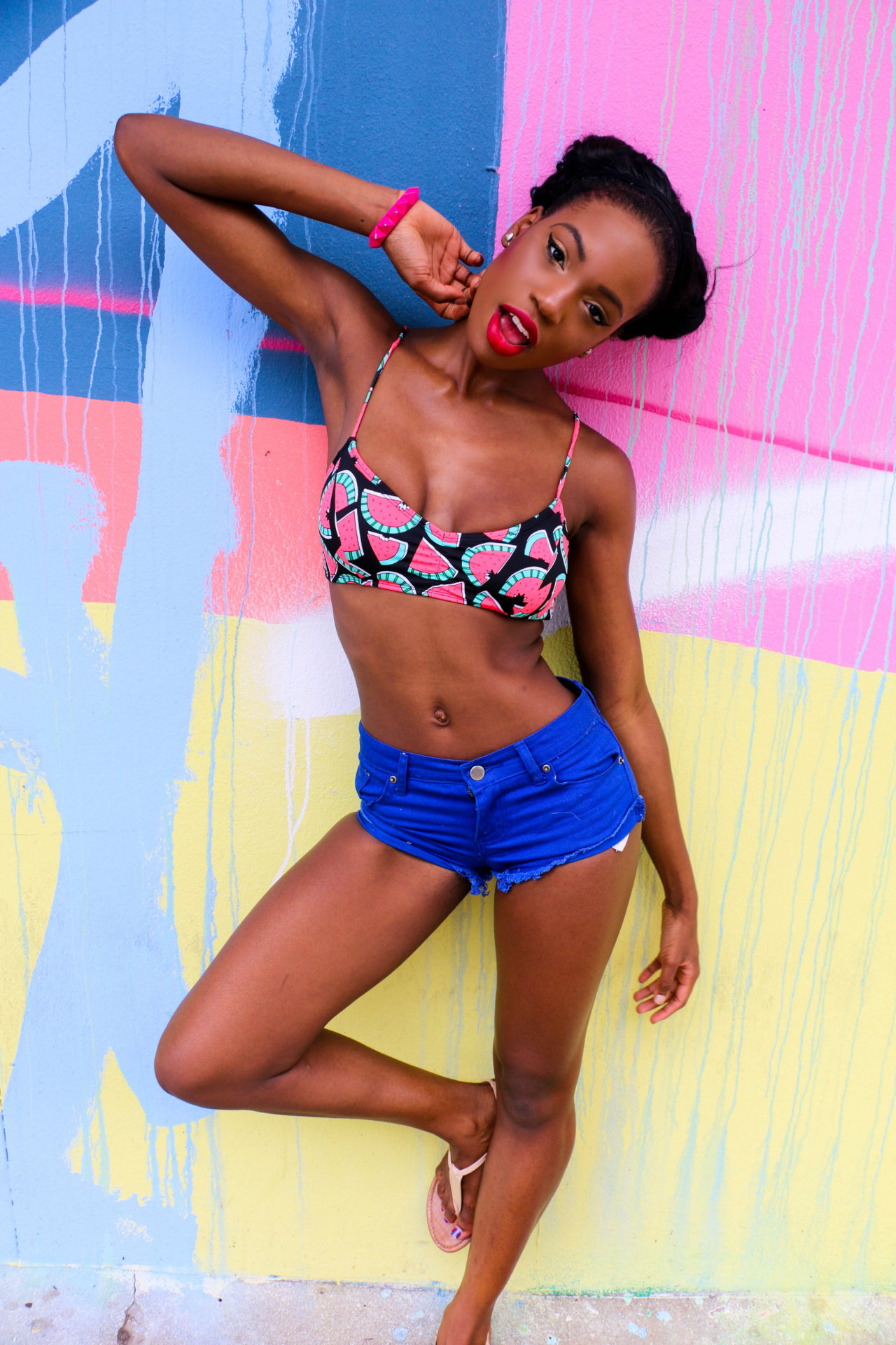 thejaded-reality:  Just a black girl trying to make it.  &lt;3 Follow Me &lt;3 IG &lt;3 Blog &lt;3 YouTube &lt;3