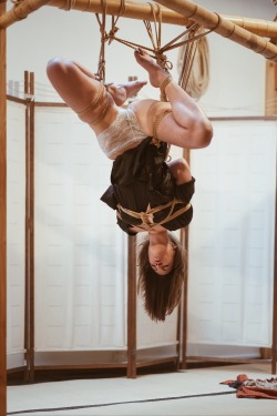 knbk-shibari: Ropes and picture by http://knbk-shibari.tumblr.com Beautiful location : http://placedescordes.com 