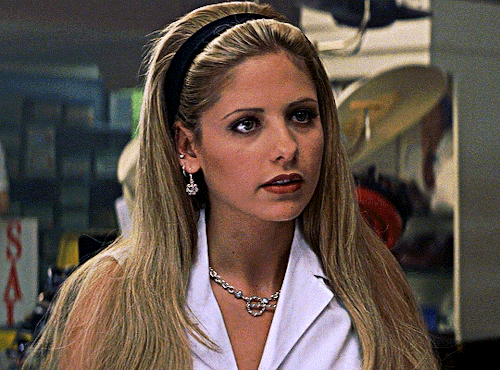 mcblings:  Sarah Michelle Gellar as Helen ShiversI KNOW WHAT YOU DID LAST SUMMER— 1997, d