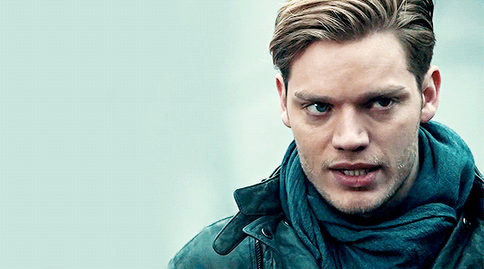 farous:#jace herondale’s beauty appreciation gifset #dont you just love good lighting