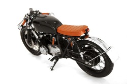 combustible-contraptions:  Honda Cafe Brat | Track | CB500 | La Bambina