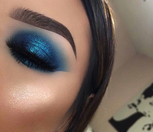 blue is one of my fave eyeshadow