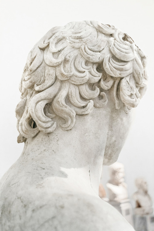 2seeitall: Bust of AntinousThe National Archaeological Museum of Athens, Greece Sculpture | Museums