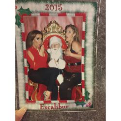 And then we met Santa&hellip;.. Lol 😂😂 He told @evanotty and I that we must have been good girls this year  #HoHoHo 🎅🏿 #HappyHolidays by richelleryan