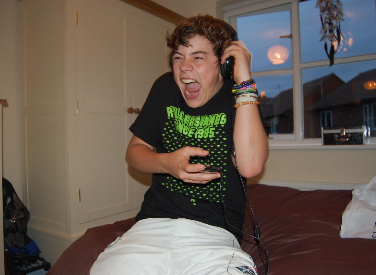 harrystylesdaily:  Never released in HQ: 1 | 2 | 3 | 4 | 5 | 6 