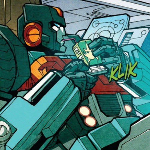 minalady: Transformers Drinking/Eating