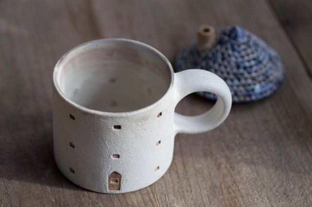 thewinterotter:  sosuperawesome:   Mug houses by forest-seed on iichi  • So Super
