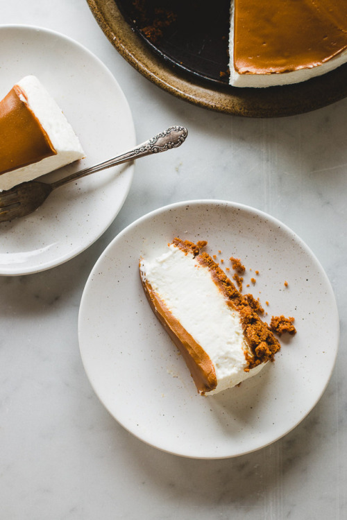 fullcravings:Biscoff Cheesecake