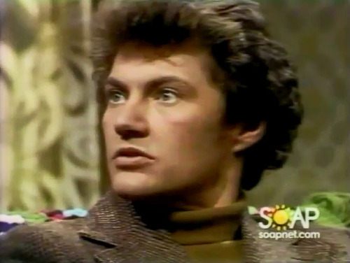 ANDY ROBINSON As Frank Ryan In RYAN'S HOPE - S1.E413 (1977)