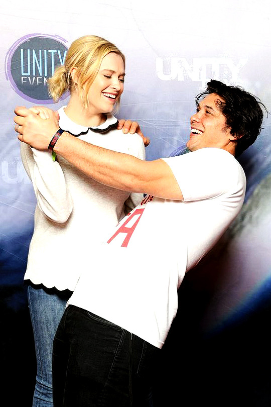 Eliza Taylor & Bob Morley F721008f3c92eb8734b3ecb47fde495cc5669993