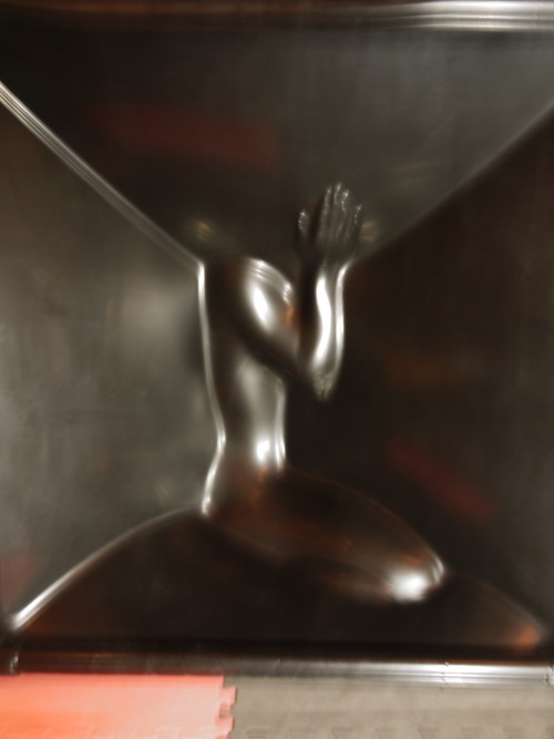 kinkengineering:  Pictures of our 3D Vaccube in action courtesy of  http://www.kinkyroom.co.nz/  (Used with Clients permission)
