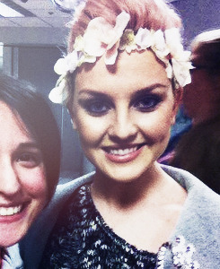 iconicgirls:  Perrie and Jade at the Dallas Airport today. 