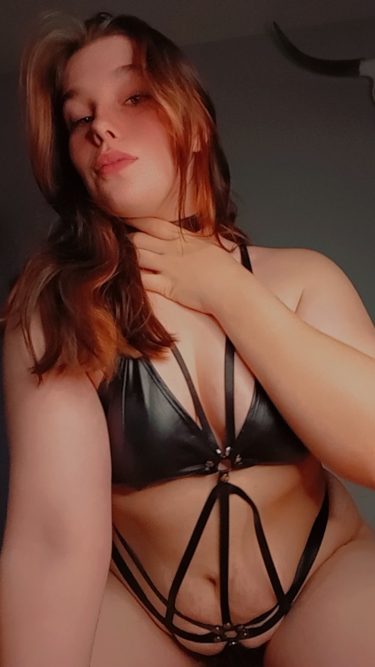 Hey Sexy Want To Play