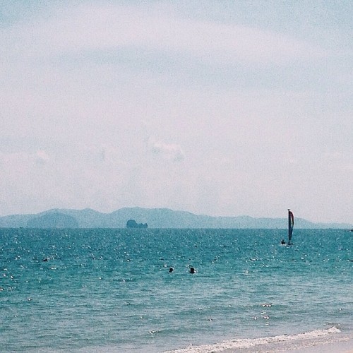 Lach and I sailing a 14ft Hobie Wave #iwishisailedmoreoften