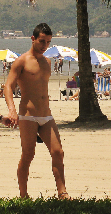 speedobuttandtaint:  Over 55,000 followers .Men in speedos, hot men  and butts speedobuttandtaint 