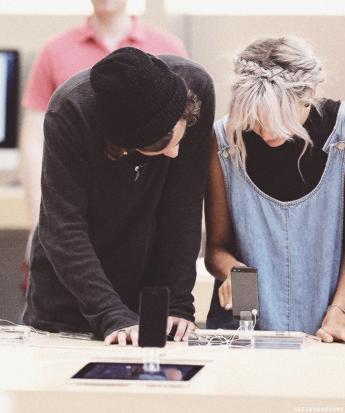 hazzahandsome:  [+] 