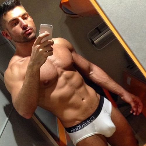 tripltap:  Gymspiration http://bit.ly/2jTzL0N