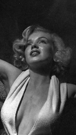 vigma:  gatabella: Marilyn Monroe by Anthony Beauchamp, 1951 .