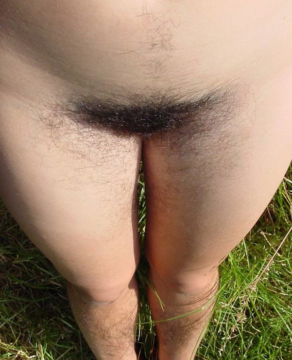 hairy-teeners:  Xenia 18 selfies 
