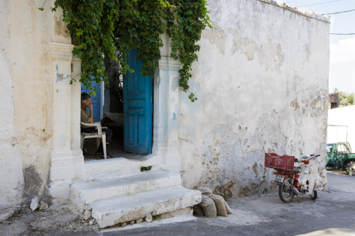 digbyfullam: Surveying the street in Margarites, Crete.