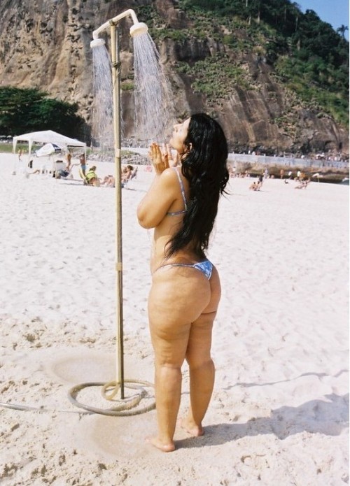 momscuckingsons:  Everyone stared when your mom put her thick ass under the water at the beach showe