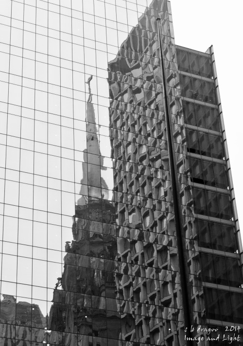 reflect 014 From the series &ldquo;Reflections on The Loop&rdquo; Nikon D5100, ISO 400, 35 m