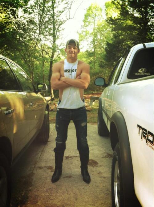 trashyredneckmen:  Check out out other Tumblrs:Rough and Ready Rednecks- http://readyrednecks.tumblr.com/Real Amateur Men- http://realamateurmen.tumblr.com/Man Piss- http://realamateurmen.tumblr.com/Retro Gay Men- http://retrogaymen.tumblr.com/Check out