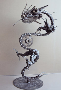 coffeenuts:  Dragon by metalmorphoses
