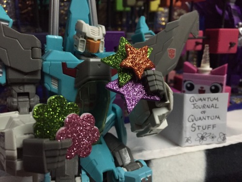krinsyn:  krinsyn:  share interests  make friends   friendship continuestake things too farquantum doubles happen all the time, trust meok, but we think you may have a sparkle star problem