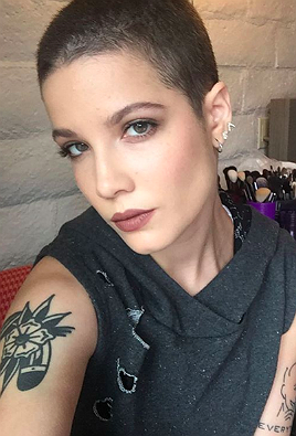 hotelhalsey:halsey: This whole year I was my hair in every article. The girl with