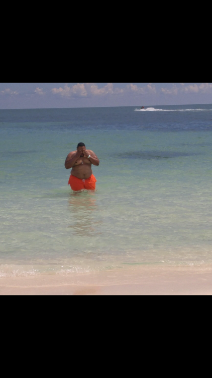 ridinhanzsolo:  First submissions on Big Guy Appreciation Day