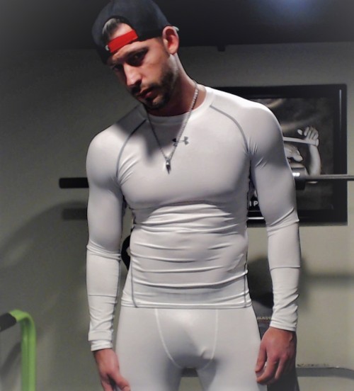 mastertylerdurden: My compression gear shows off a lot of my true Alpha qualities, and I’m completel