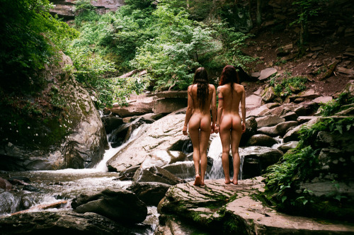 camdamage: therealkatiewest: [Jacs Fishburne and Cam Damage in nature!] get your copy of babefe