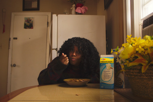 abbielengey:latashaalcindor:Cereal killa. #homebodysnap cred: khidtestedmotherapprovedI love this