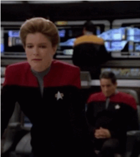 breezybree:Happy J/C Monday!May your Janeway x Chakotay feels be plentiful today and not interrupted
