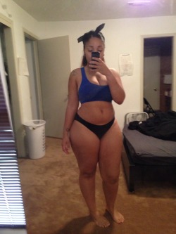 sojetlife:  chanelofhouston:  My sports bra and panties don’t match  oh lawrd…